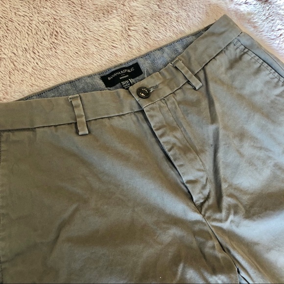 Khaki Banana Republic Chinos - Picture 2 of 5